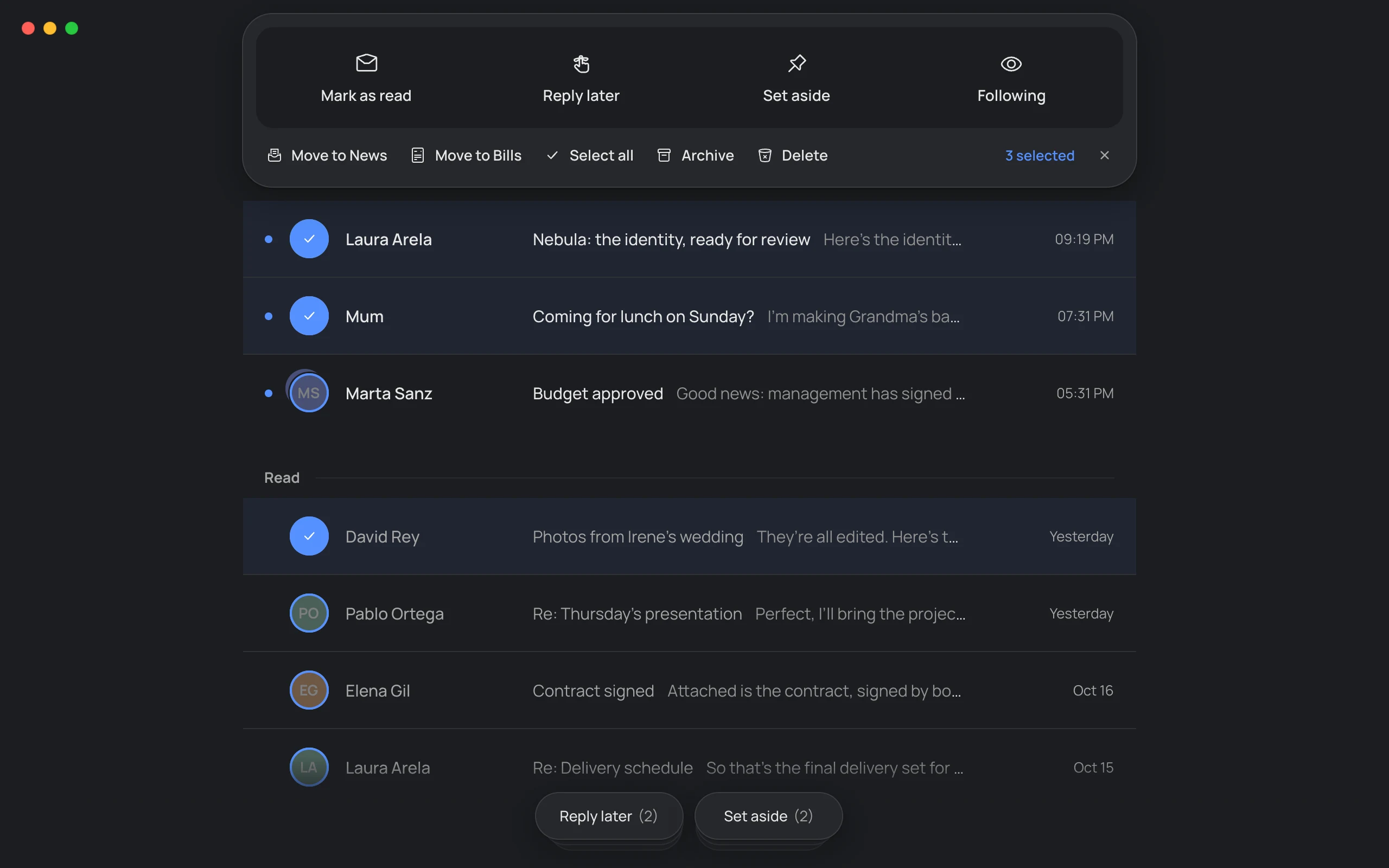 Three emails selected in the Inbox, with a blue check on their avatars; at the top, the panel to mark them as read, send them to a pile, move, archive or delete them.